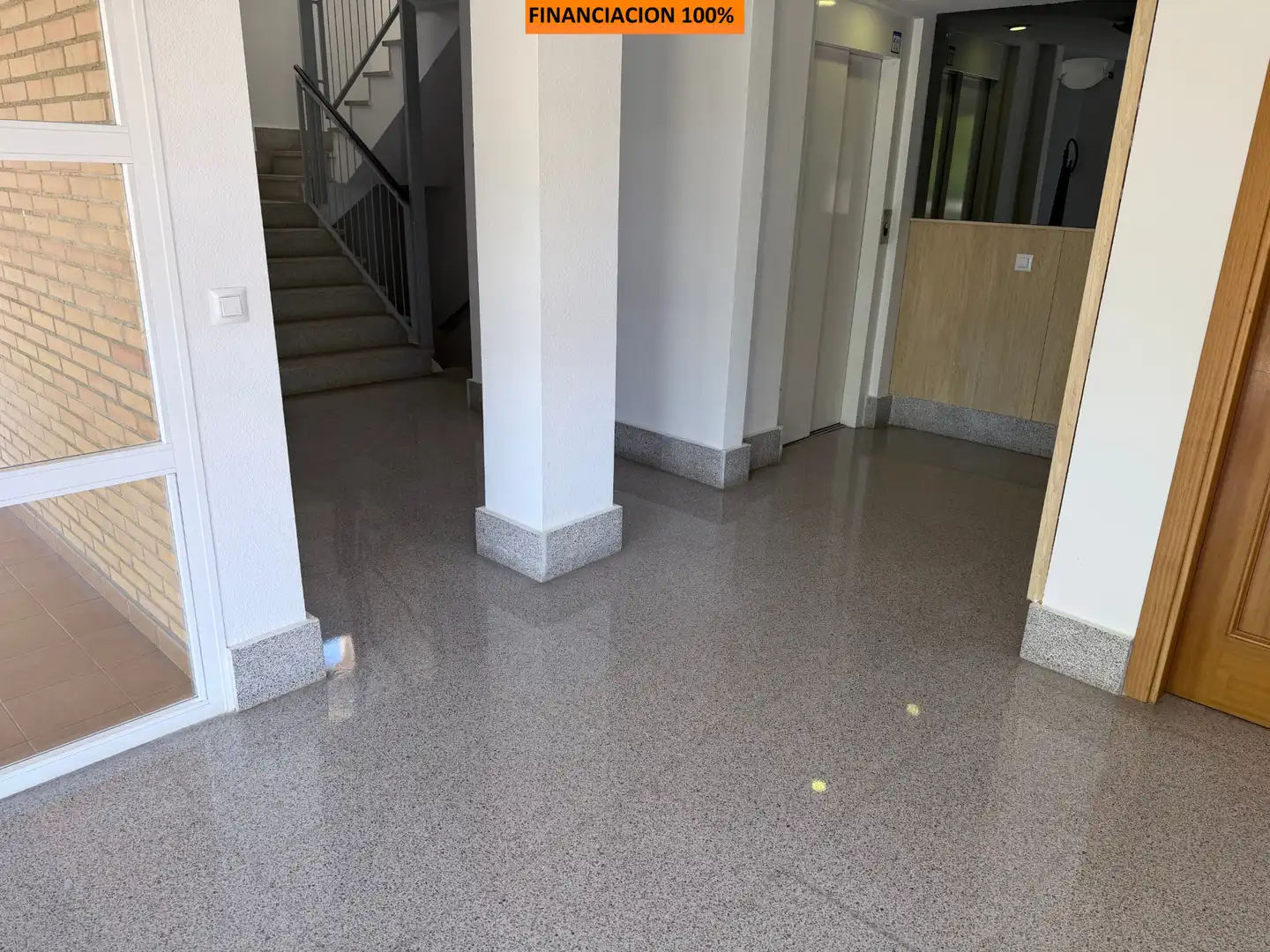 Wohnung zum Verkauf in Zaragoza mit Klimaanlage, Heizung und Terrasse