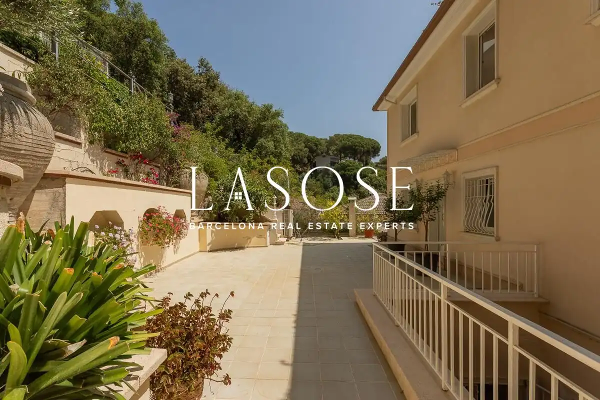 Exterior view of Houses for sale in Arenys de Munt  with Air Conditioner, Private garden and Terrace