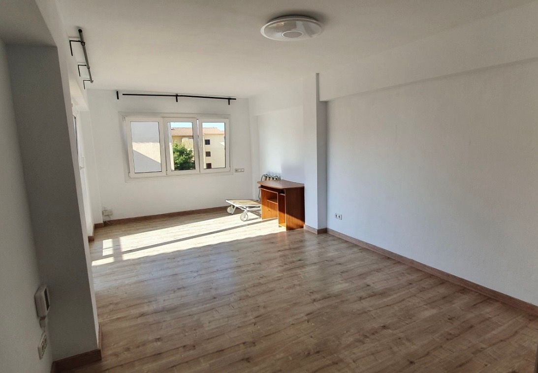 Sala d'estar de Pis en venda en  Palma de Mallorca amb Balcó