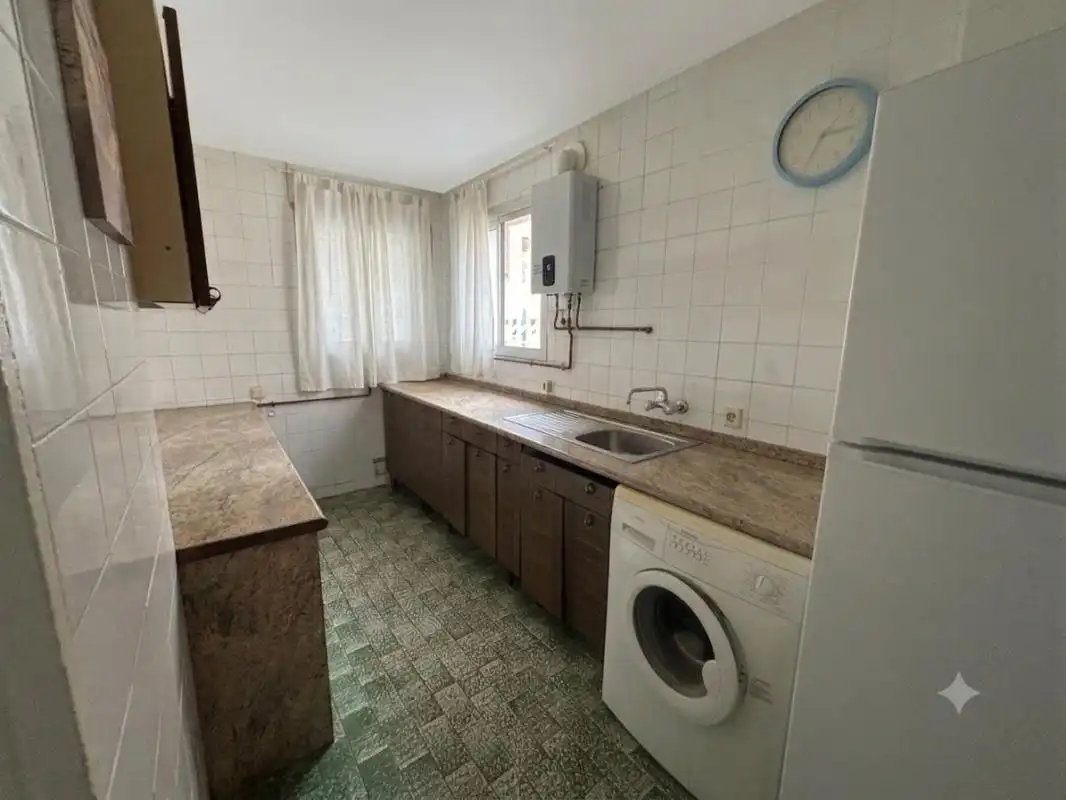 Cocina de Planta baja en venta en Madrid con Calefacción