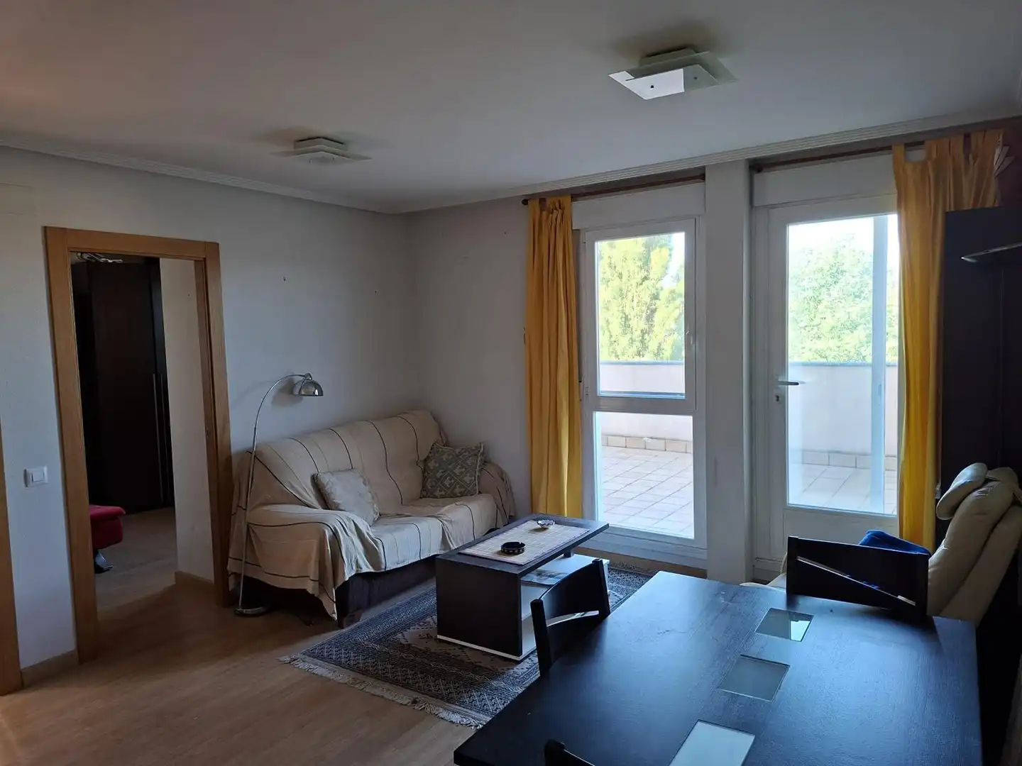 Wohnzimmer von Wohnung zur Miete in Arapiles mit Heizung, Parkett und Terrasse
