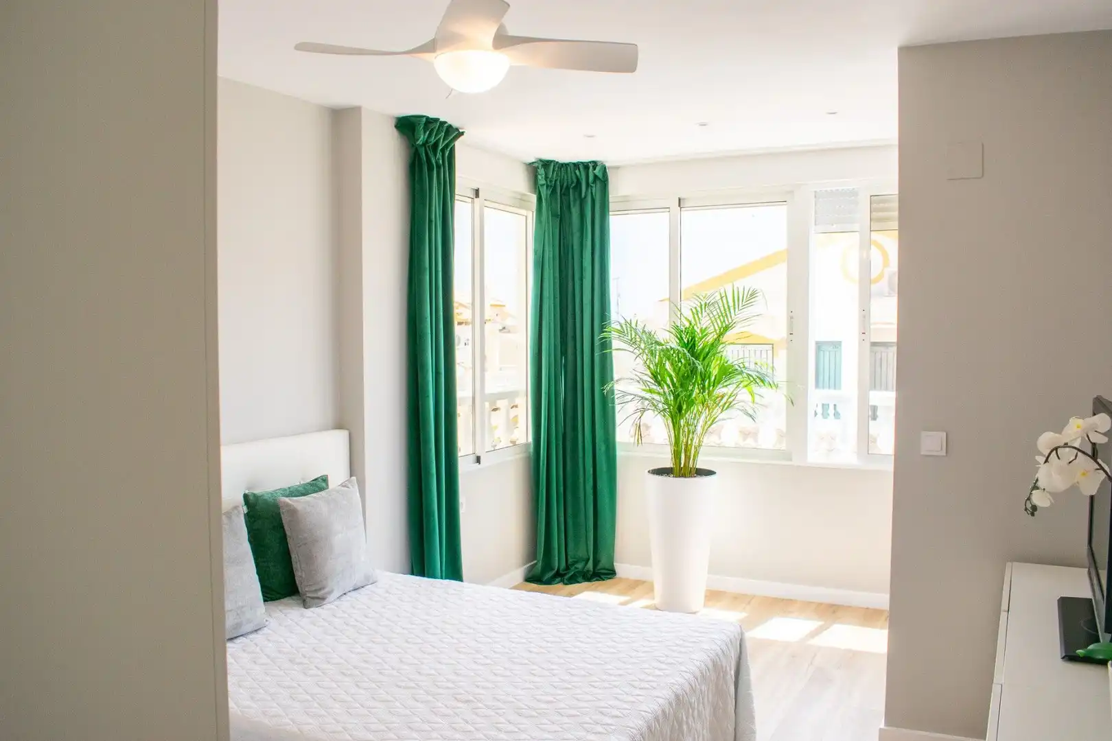 Bedroom of Detached homes for sale in Orihuela  with Air Conditioner, Heating and Private garden