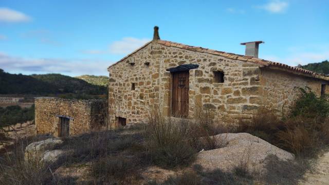 Terreno en Venta en Carrer Major, 29 en Caseres