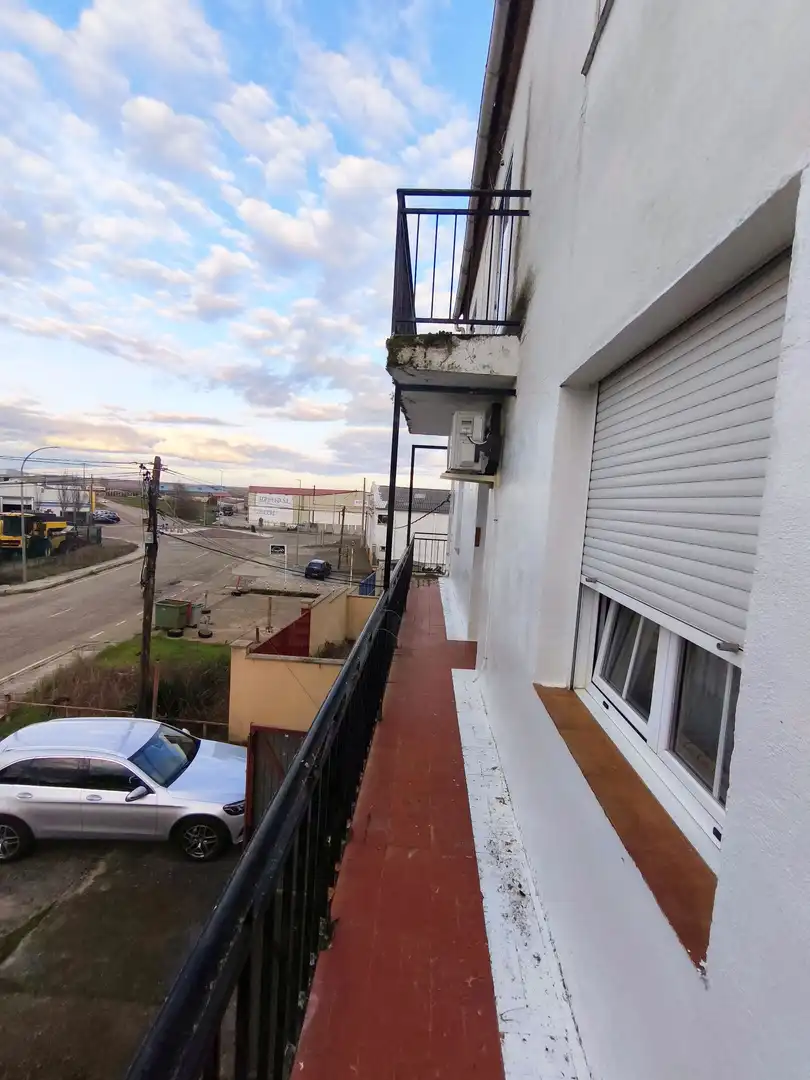 Balcony of Buildings for sale in Sahagún