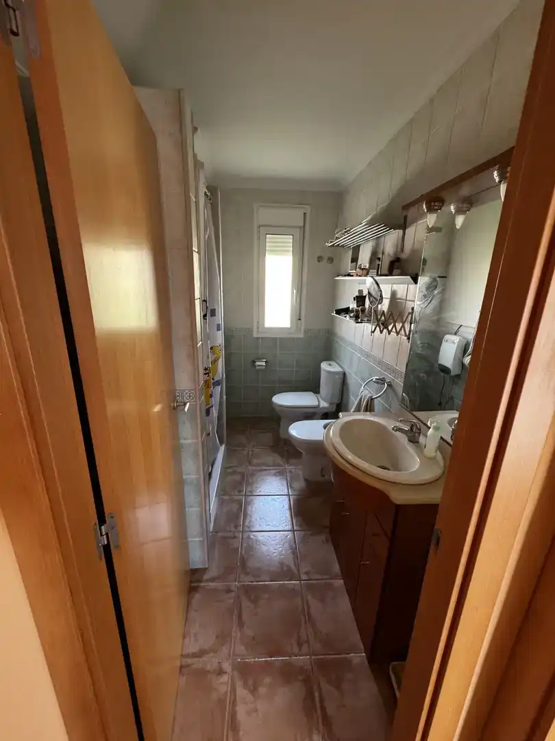 Bany de Casa adosada en venda en Mont-roig del Camp amb Aire condicionat, Piscina i Balcó