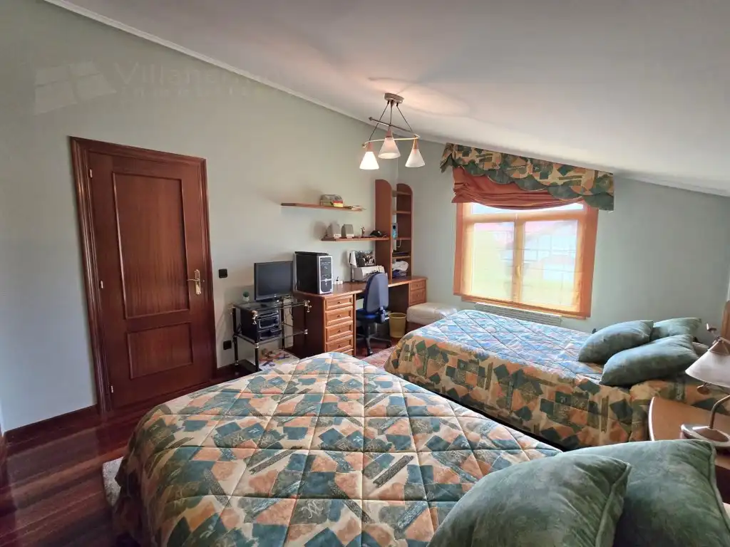 Dormitori de Casa o xalet en venda en Villarcayo de Merindad de Castilla la Vieja