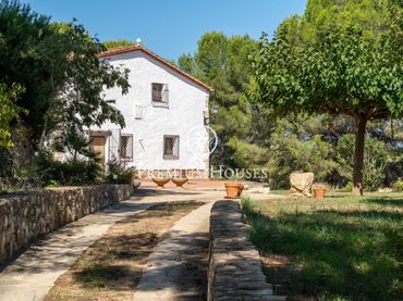 Casa rústica con piscina en venta en El Catllar