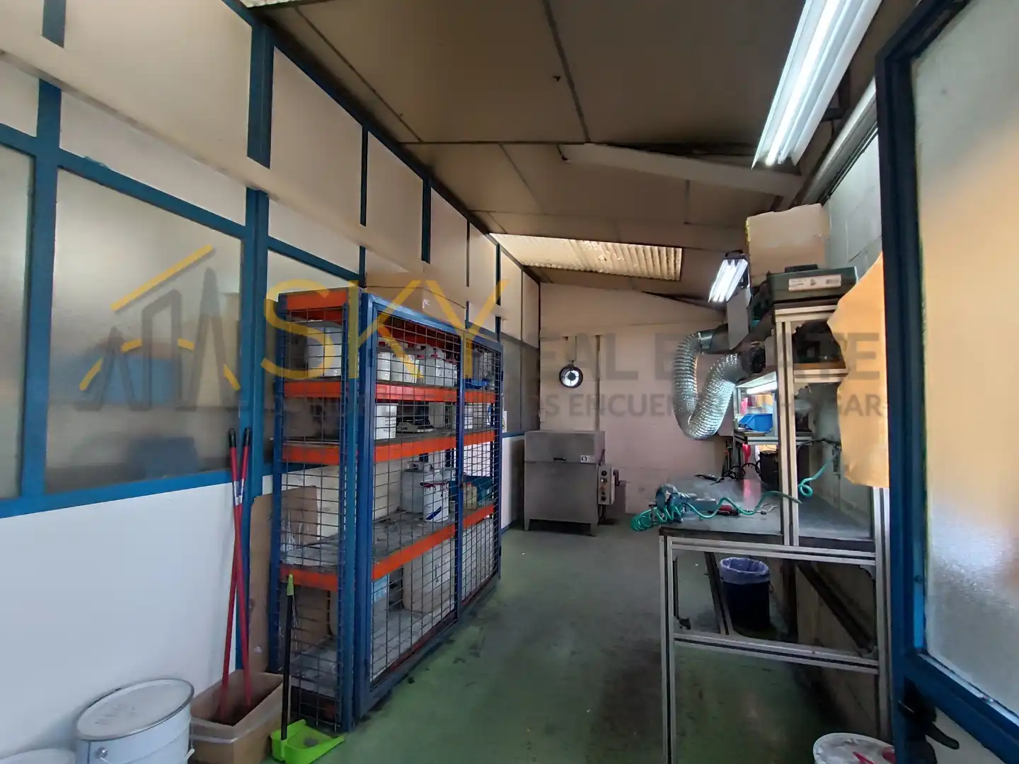 Nave industrielle avec ascenseur à vendre à Polígono de las Monjas, imagen 12