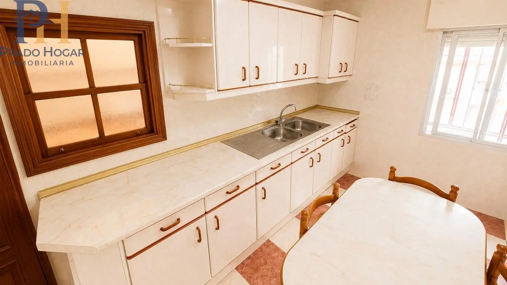 Cuina de Casa o xalet en venda en Talavera de la Reina amb Calefacció