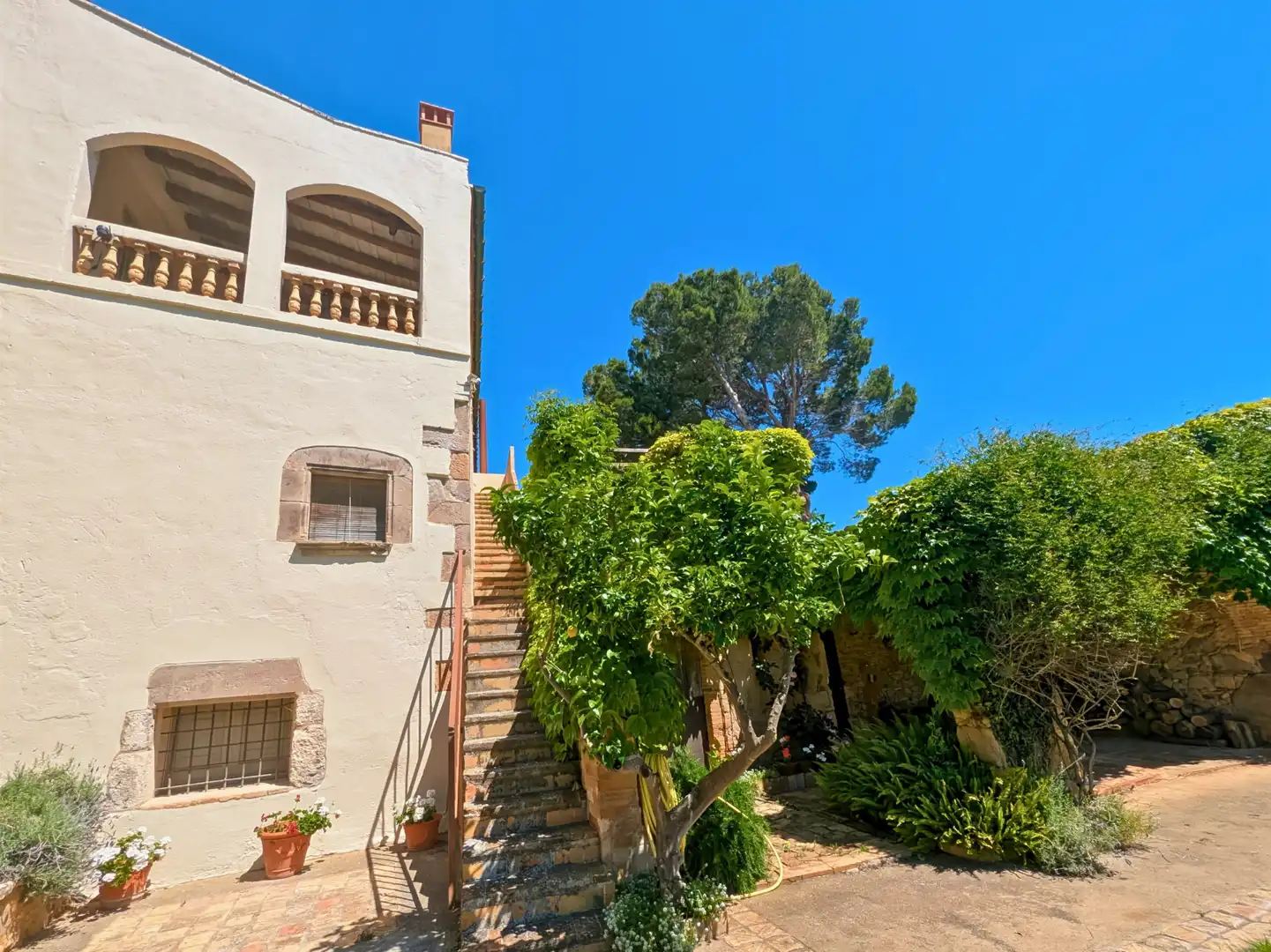 Vista exterior de Casa o xalet en venda en Garrigàs amb Aire condicionat, Calefacció i Terrassa