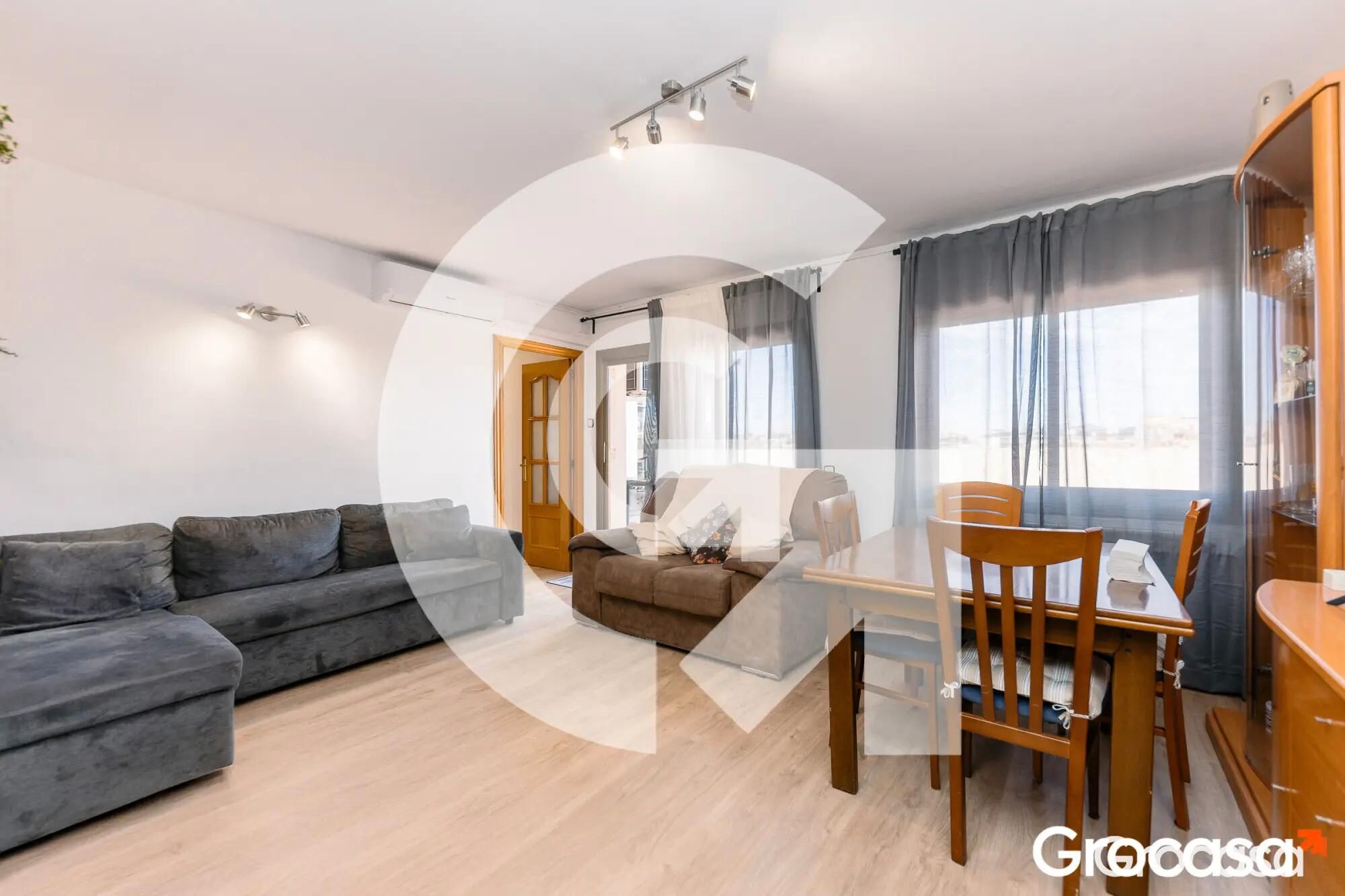 Sala d'estar de Pis en venda en El Prat de Llobregat amb Aire condicionat, Calefacció i Terrassa