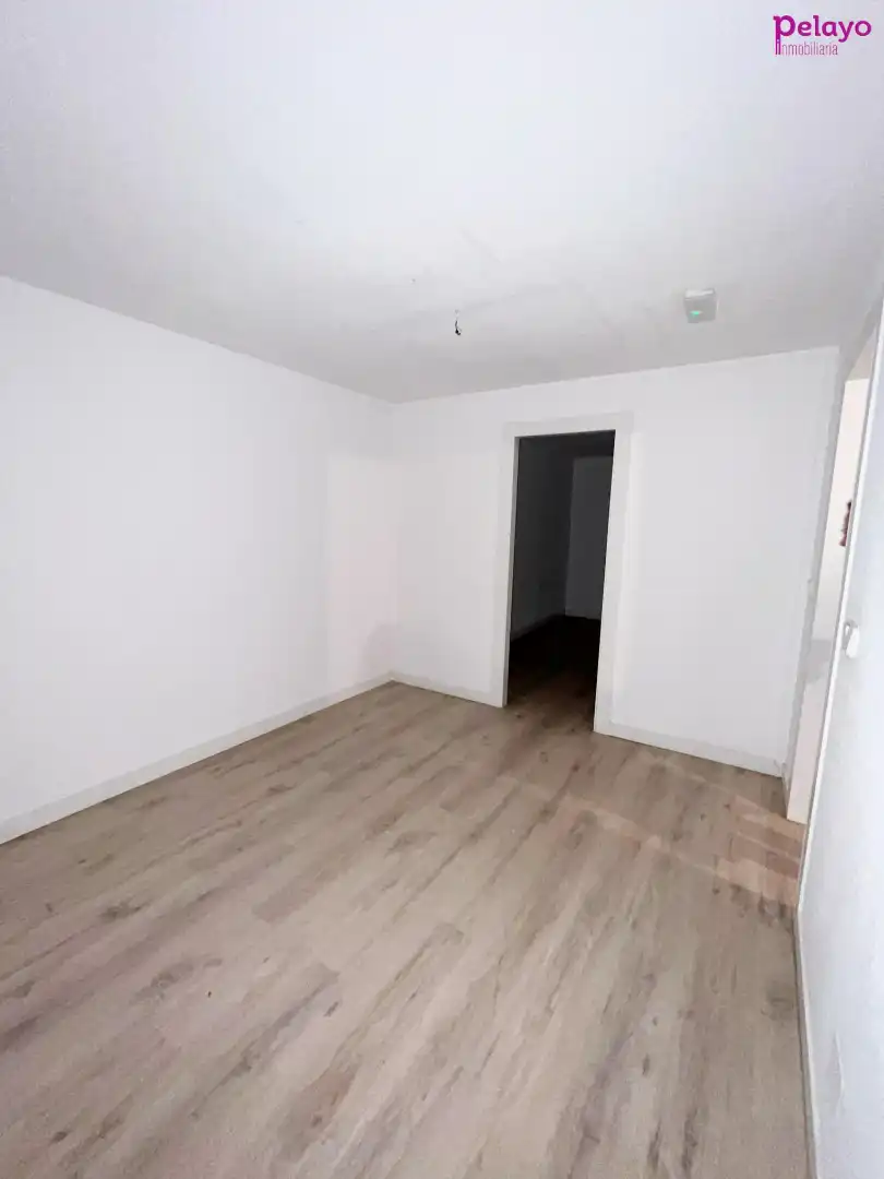 Local comercial en venda a Calle José María Pereda 59, imagen 16