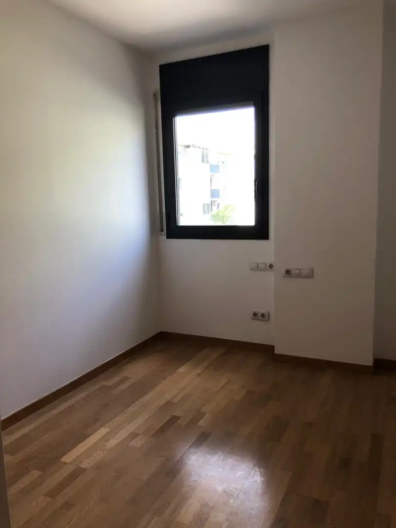 Bedroom of Flat for sale in Sant Cugat del Vallès  with Heating, Parquet flooring and Swimming Pool