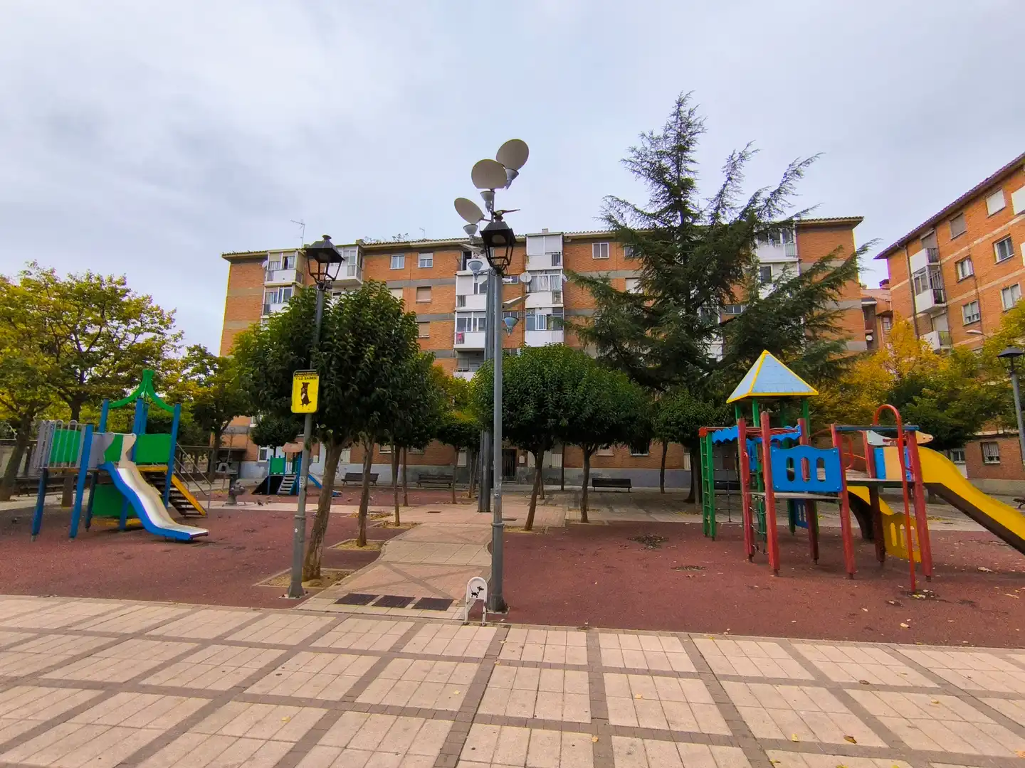 Vista exterior de Local en venta en Palencia con Amueblado