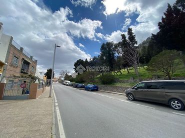 Casa bifamiliare con balcone in vendita a Ctra. Circunvalación - La Magdalena