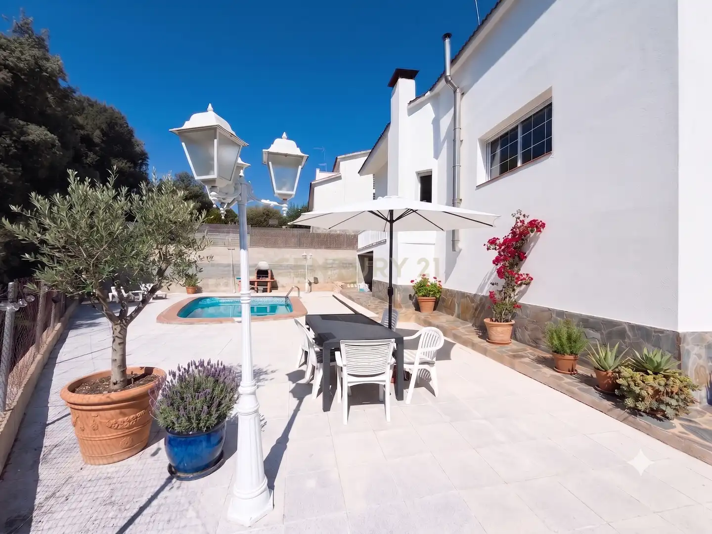 Casa con terraza en venta en Carrer Doctor Gregorio Marañón, Santa Eulàlia de Ronçana, Spain 3, imagen 5