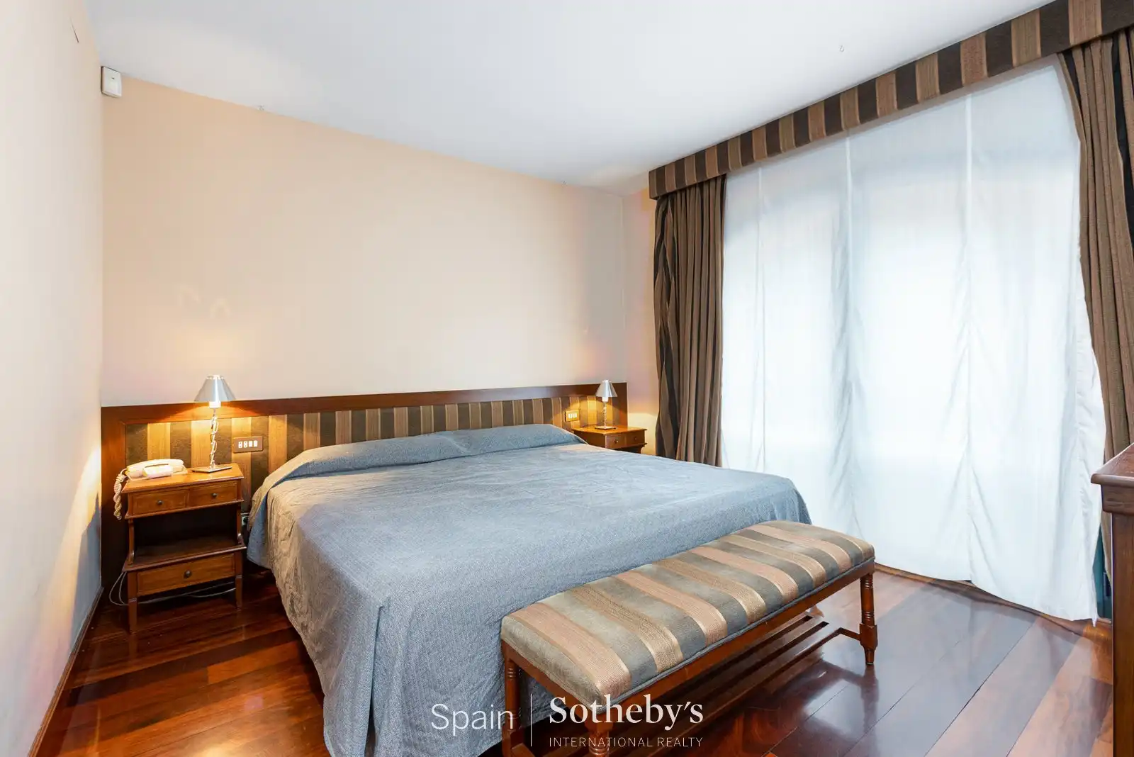 Habitación de Casa o chalet en venta en Badalona con Aire acondicionado, Calefacción y Jardín privado