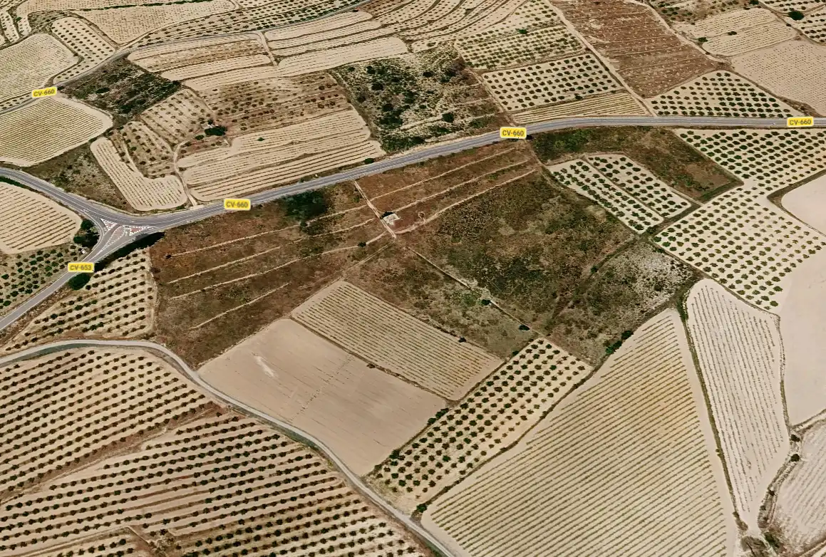 Terreno en venta en La Font de la Figuera, Valencia