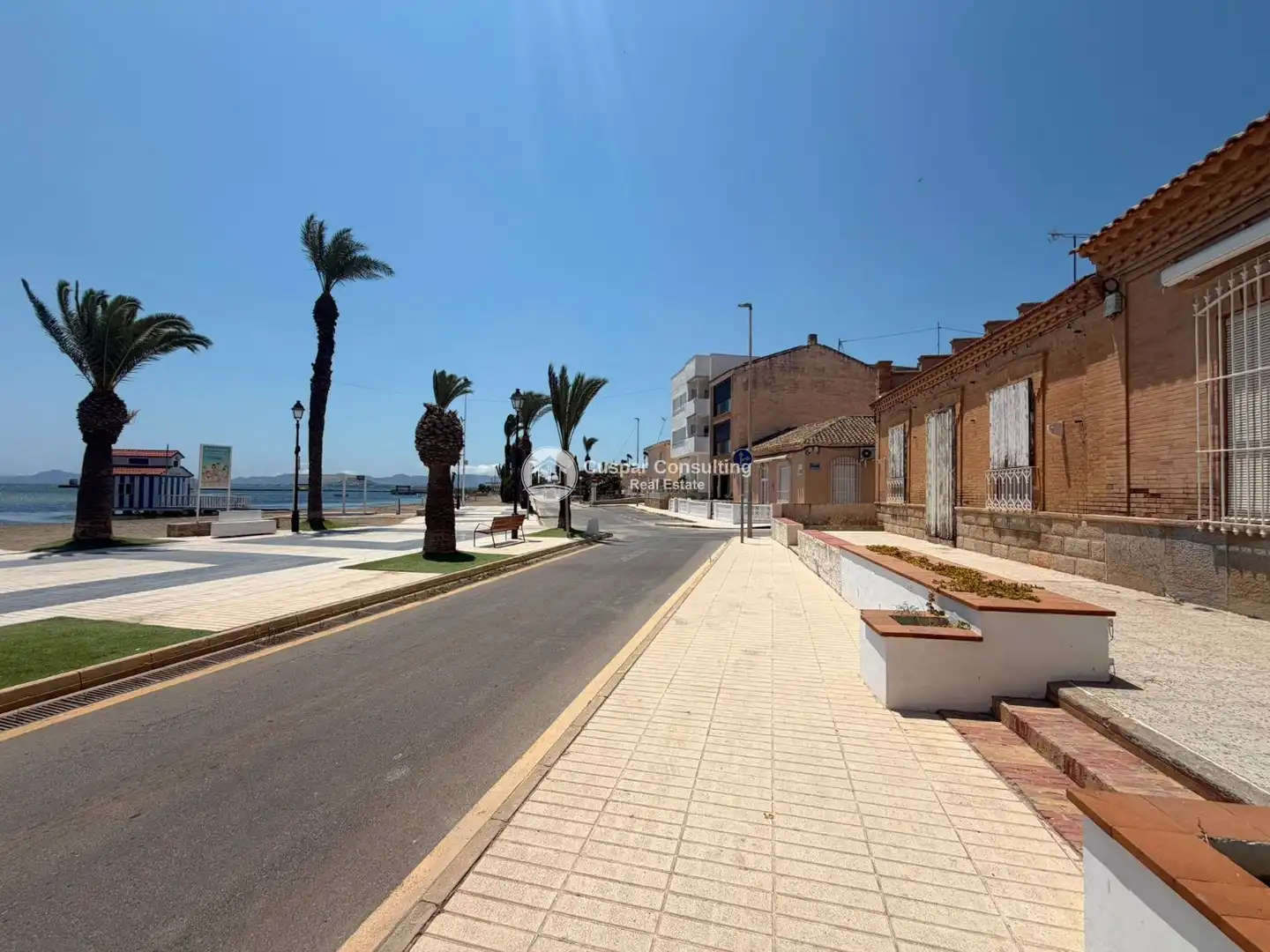 Vista exterior de Casa adosada en venda en Los Alcázares amb Terrassa i Traster