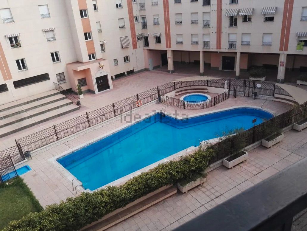 Swimming pool of Flat for sale in  Granada Capital  with Air Conditioner, Heating and Furnished