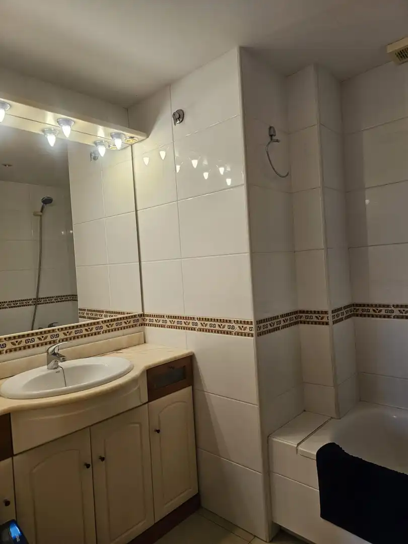 Bathroom of Flat for sale in Sant Sadurní d'Anoia  with Private garden, Parquet flooring and Storage room