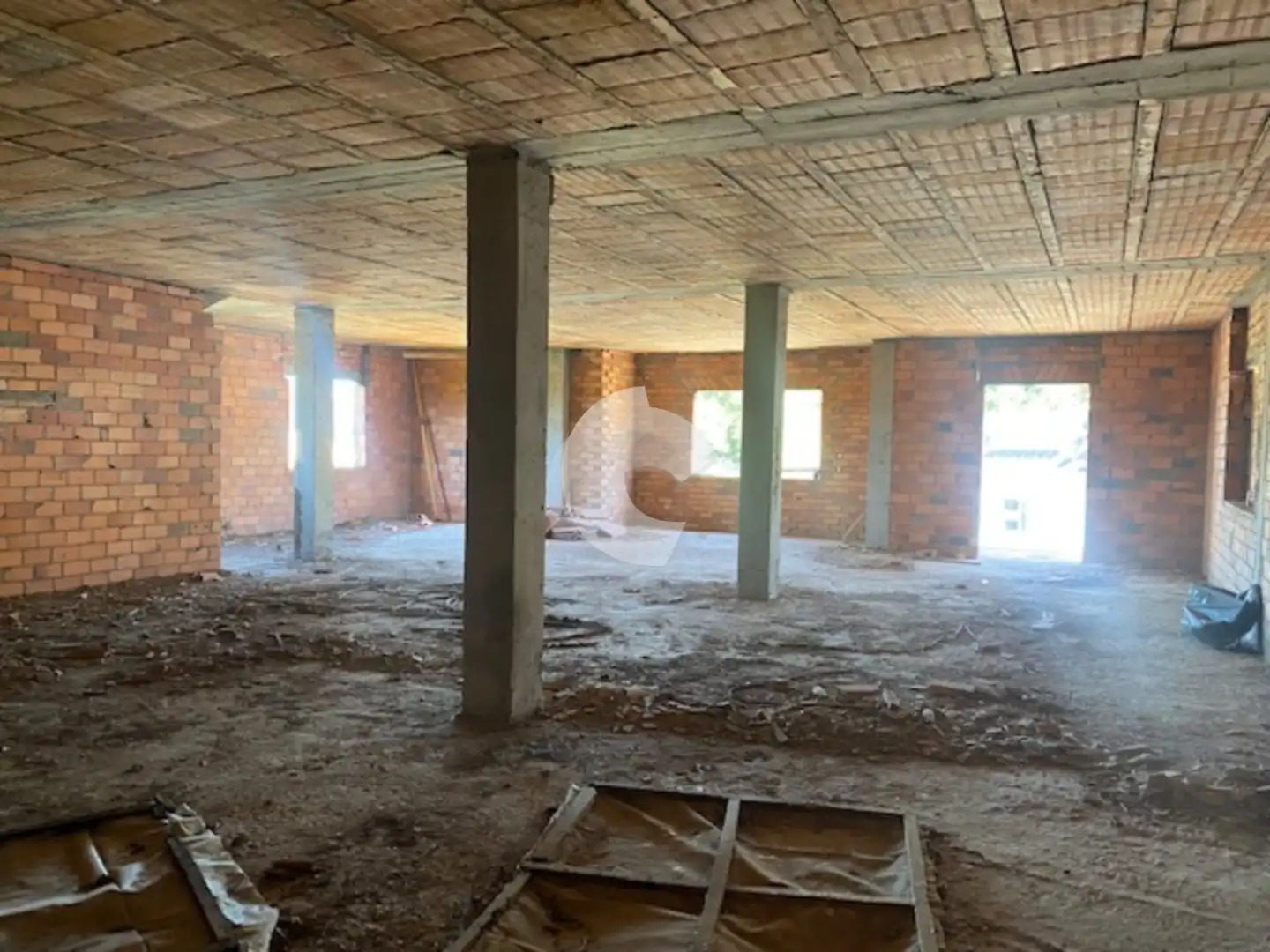 Edificio en venta en A Merca  