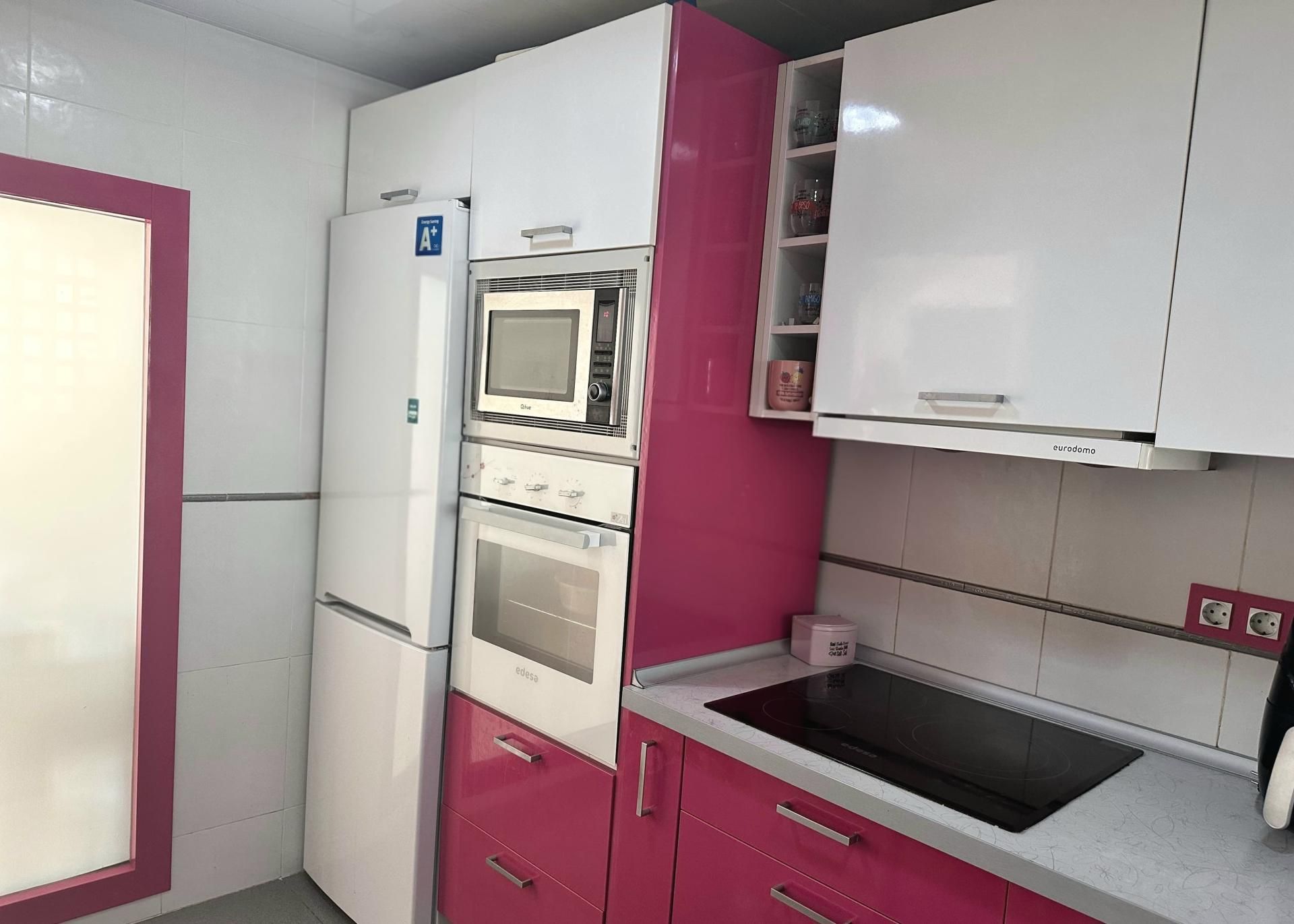 Cuina de Apartament en venda en Salou amb Calefacció