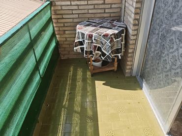 Piso con balcón en alquiler en Calle Manolé
