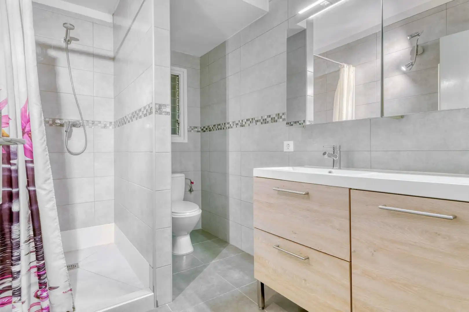 Baño de Planta baja en venta en Roses con Aire acondicionado, Parquet y Terraza