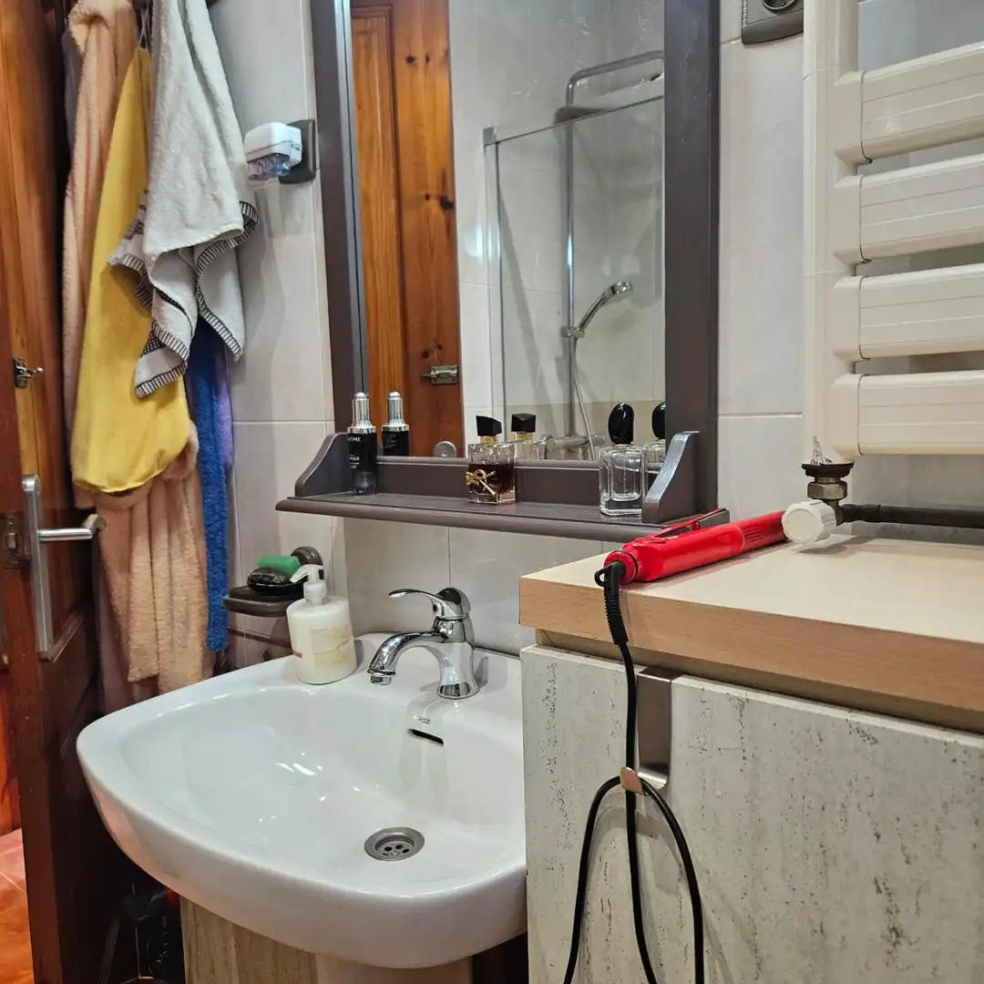 Bany de Casa o xalet en venda en Vallirana amb Aire condicionat, Calefacció i Jardí privat