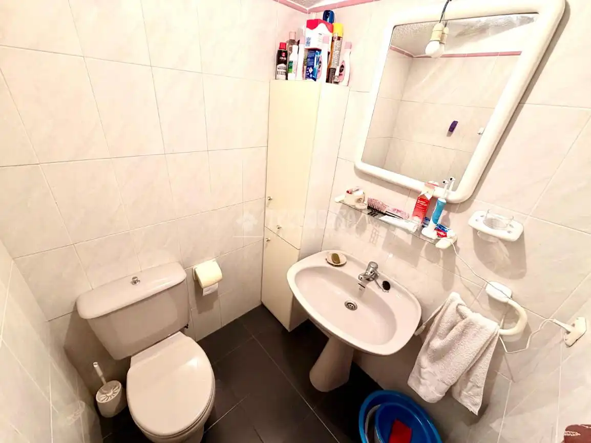 Badezimmer von Einfamilien-Reihenhaus zum Verkauf in Ribamontán al Mar mit Heizung, Möbliert und Balkon