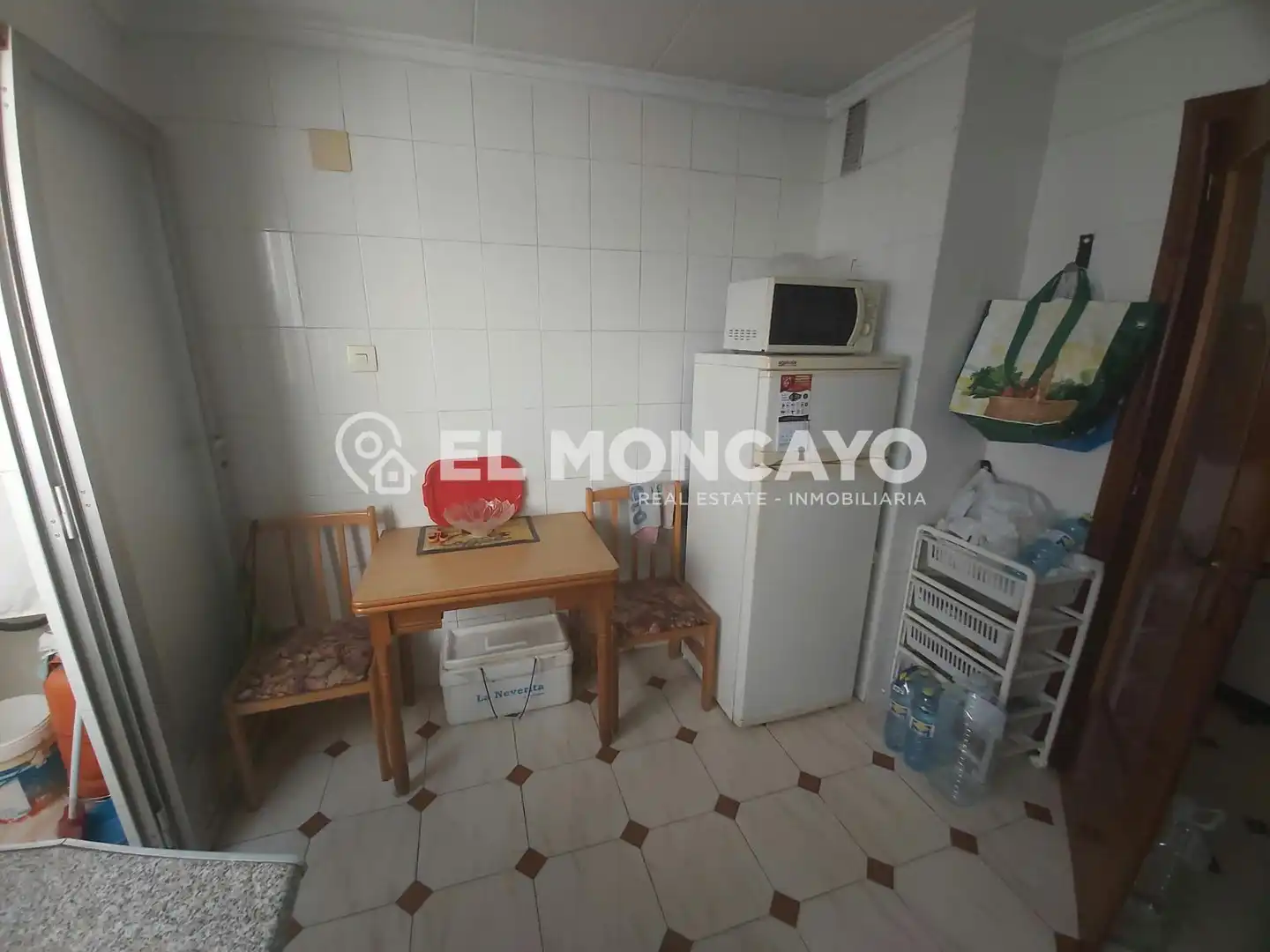 Cocina de Apartamento en venta en Guardamar del Segura con Aire acondicionado, Calefacción y Terraza