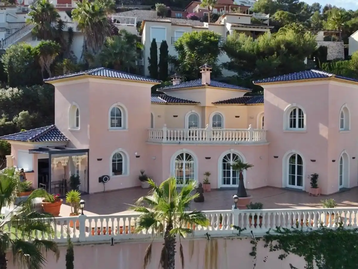 Vista exterior de Casa o xalet en venda en Pedreguer amb Aire condicionat, Calefacció i Jardí privat
