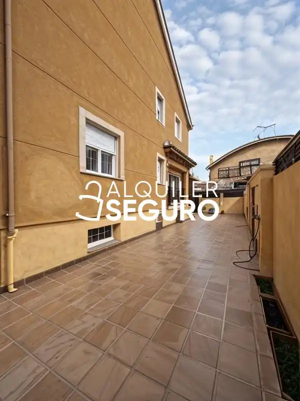 Terrassa de Casa o xalet de lloguer en Torrejón de Ardoz amb Aire condicionat, Calefacció i Terrassa