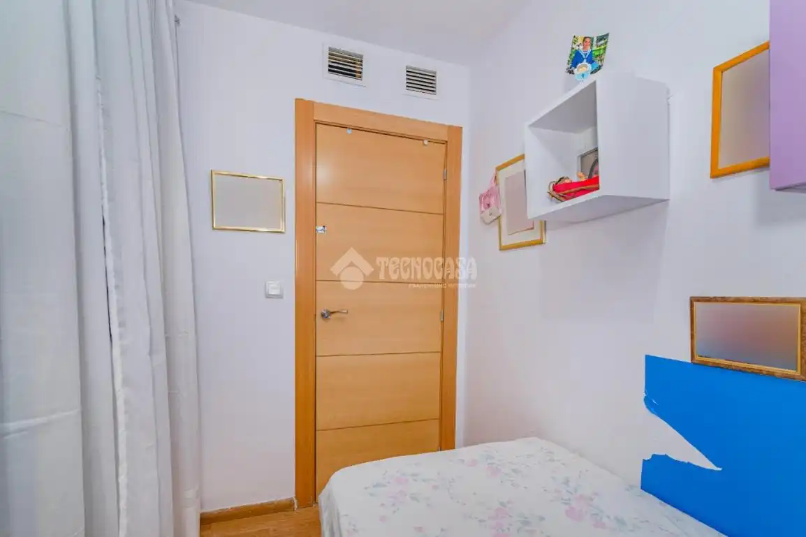 Bedroom of Flat for sale in Alhendín  with Air Conditioner and Furnished
