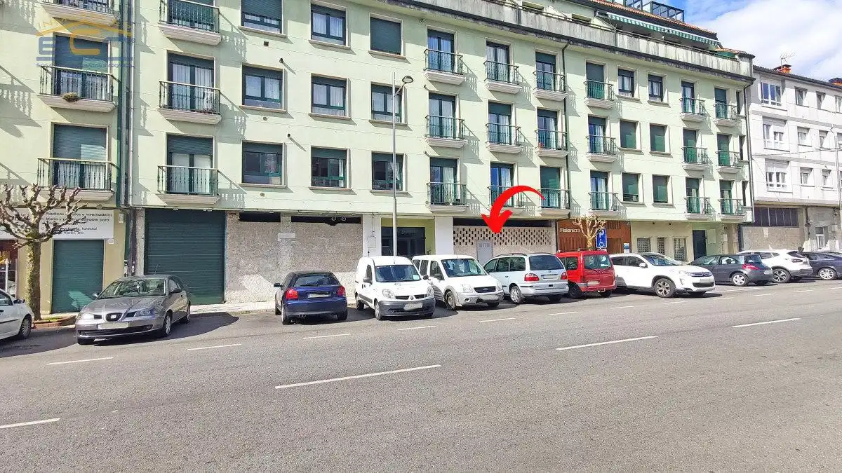 Local comercial en venda a Brañas, imagen 3
