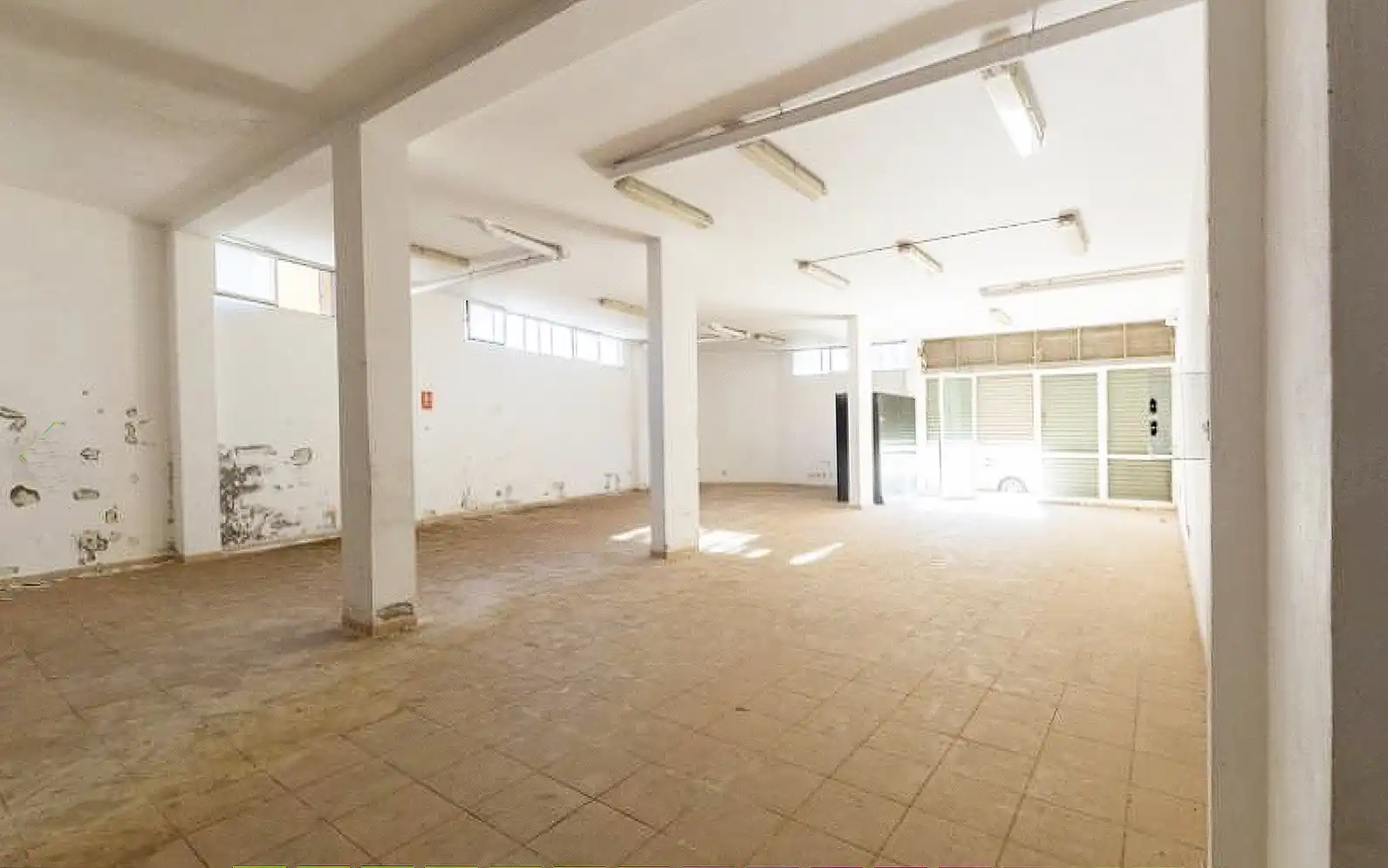 Gewerbefläche zum Verkauf in Calle Simon Rueda