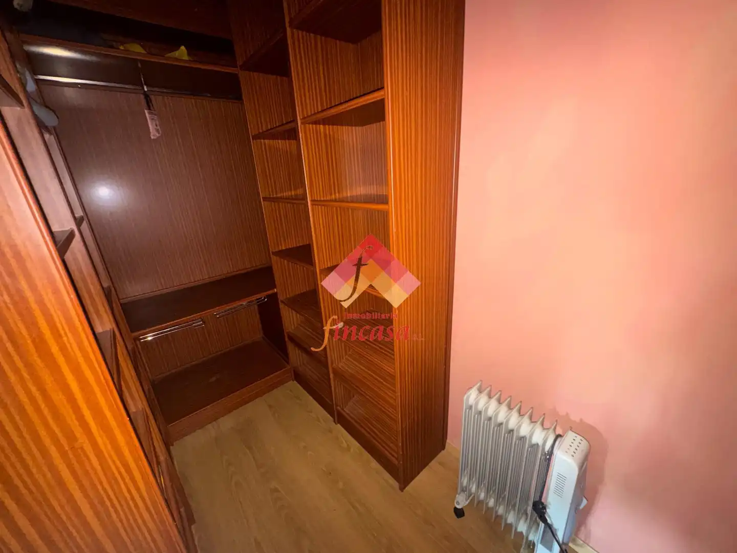 Bedroom of Flat for sale in Ronda  with Heating, Parquet flooring and Furnished