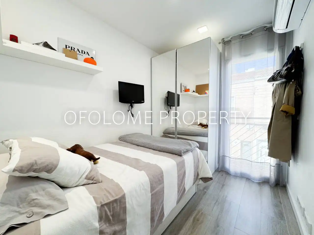 Habitación de Edificio en venta en Sabadell