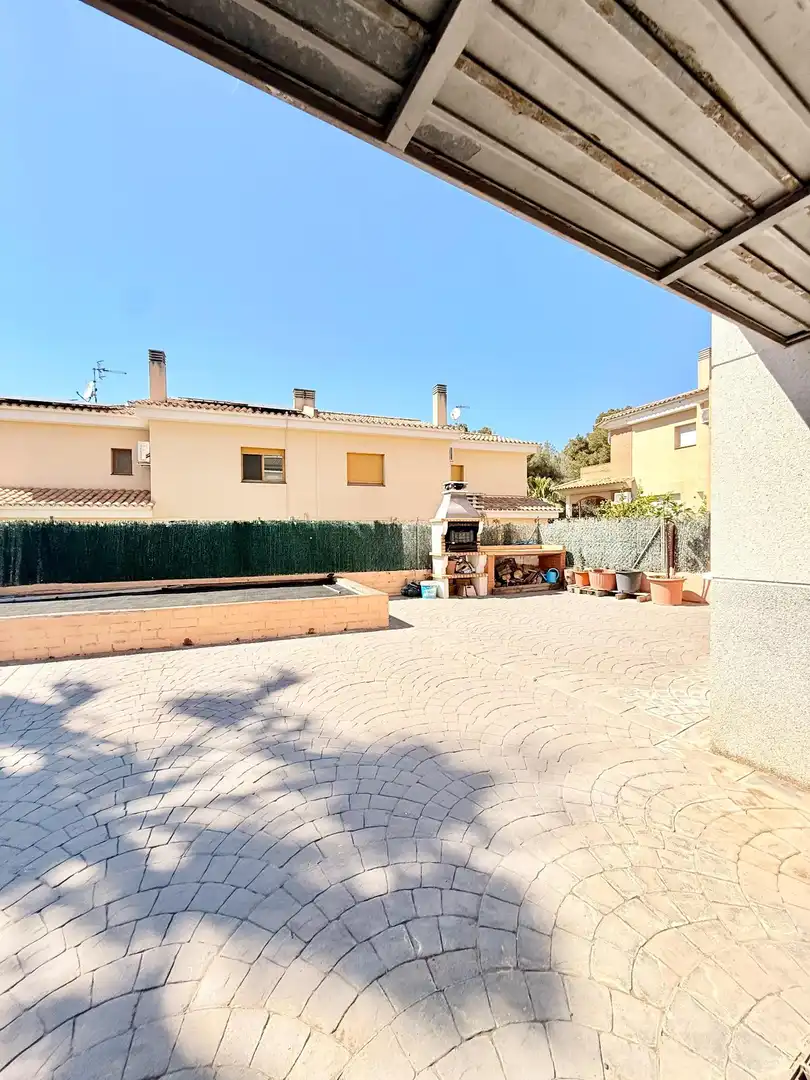 Exterior view of Houses for sale in Calafell  with Air Conditioner, Private garden and Terrace
