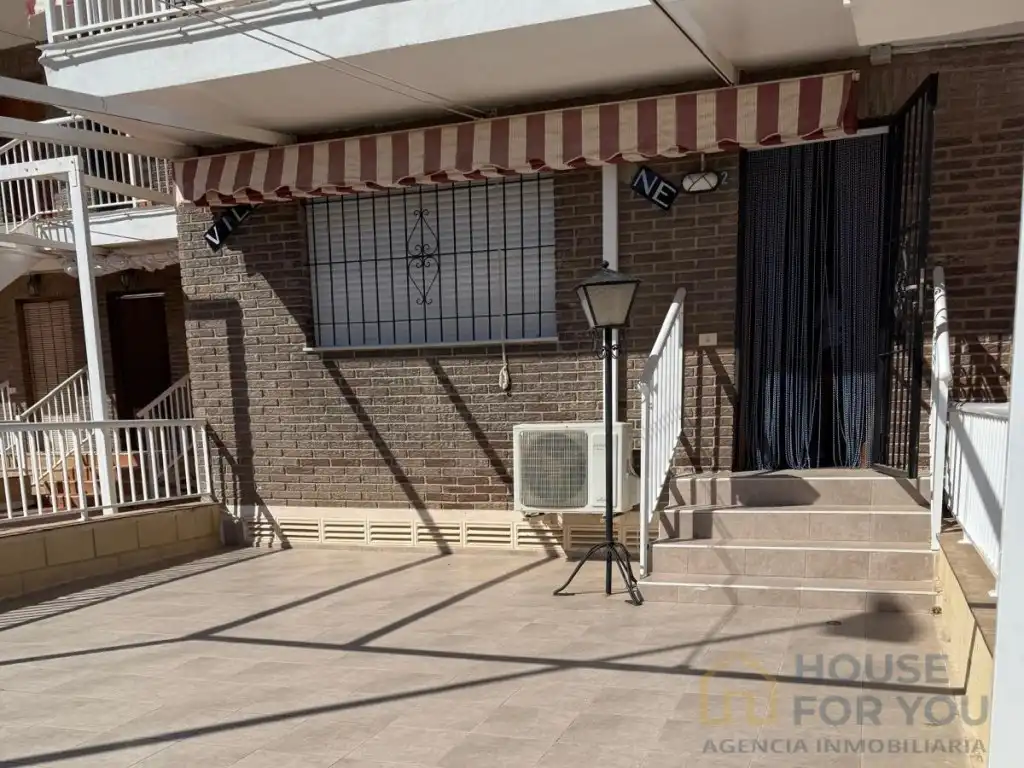Vista exterior de Piso en venta en Los Alcázares