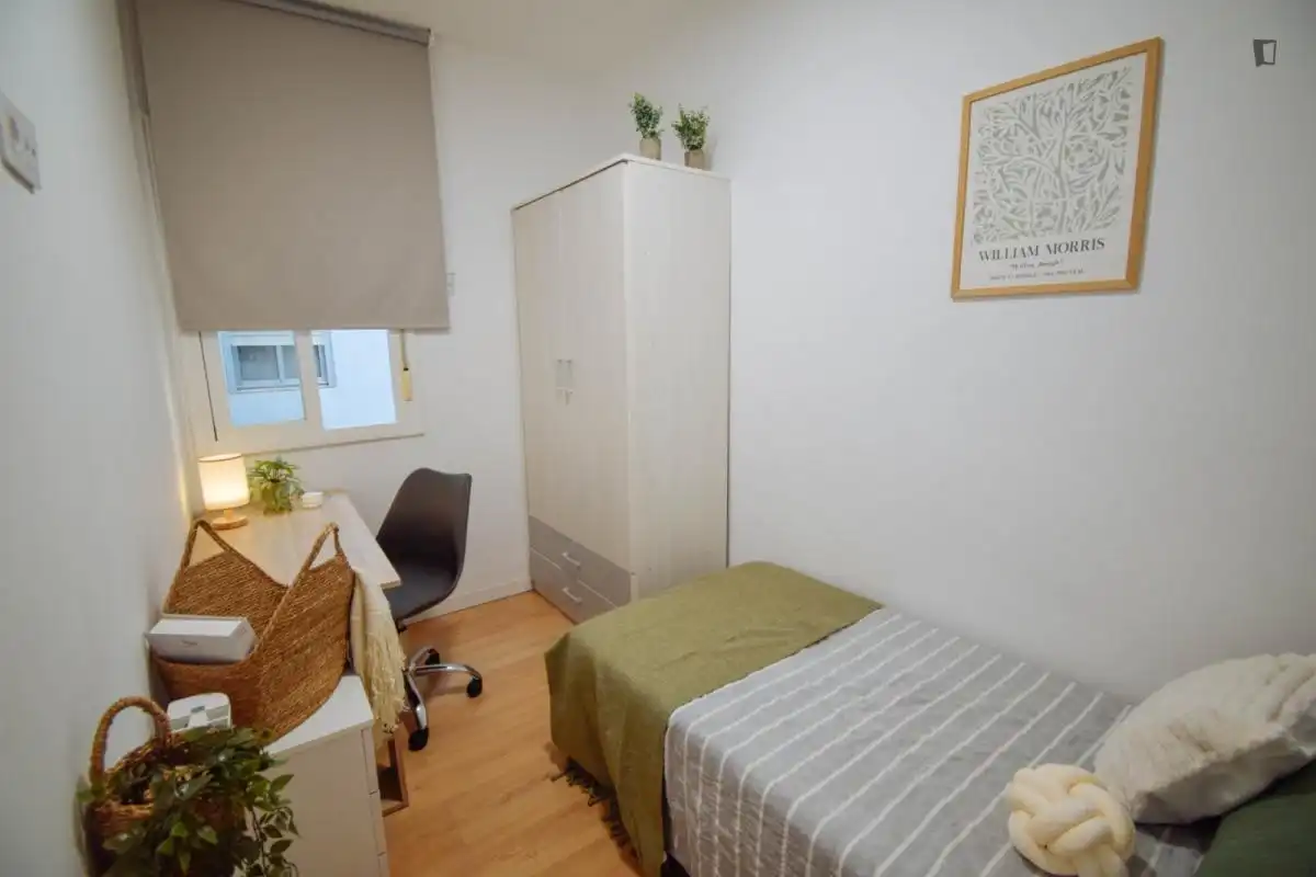 Room in Instituts - Universitat