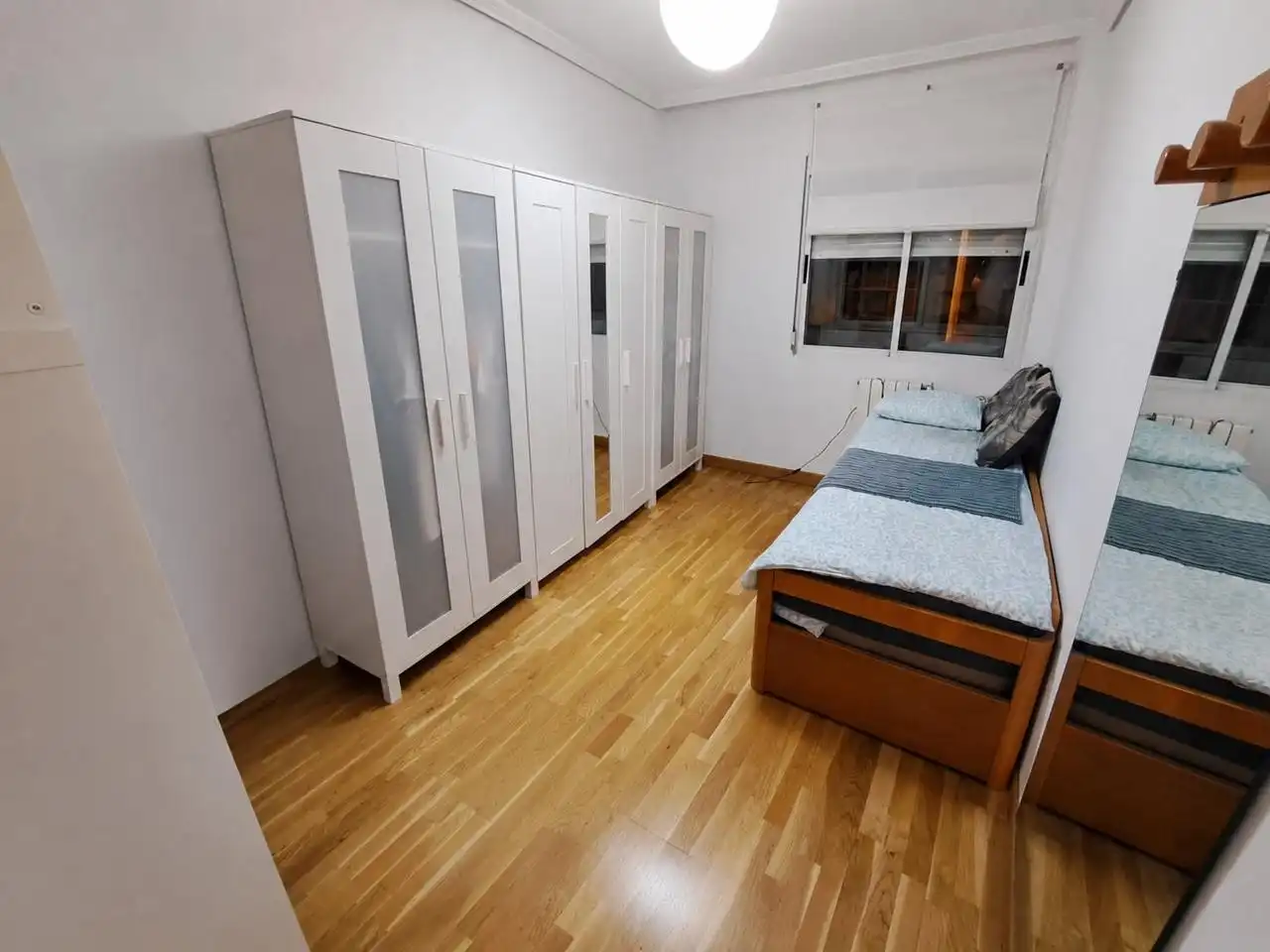 Schlafzimmer von Wohnung zum Verkauf in Zaragoza mit Klimaanlage, Heizung und Parkett