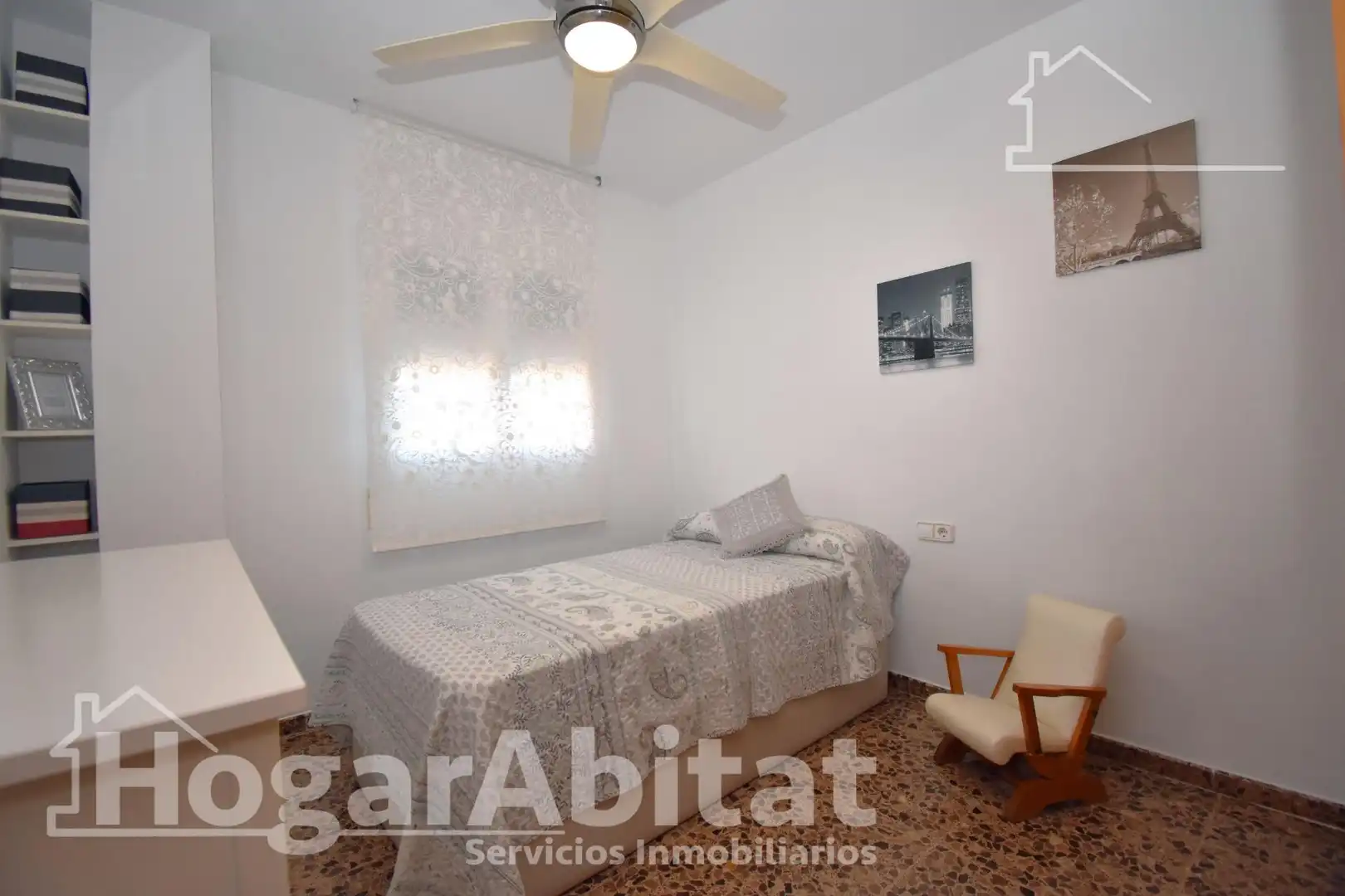 Bedroom of Attic for sale in Torrent  with Air Conditioner, Heating and Terrace