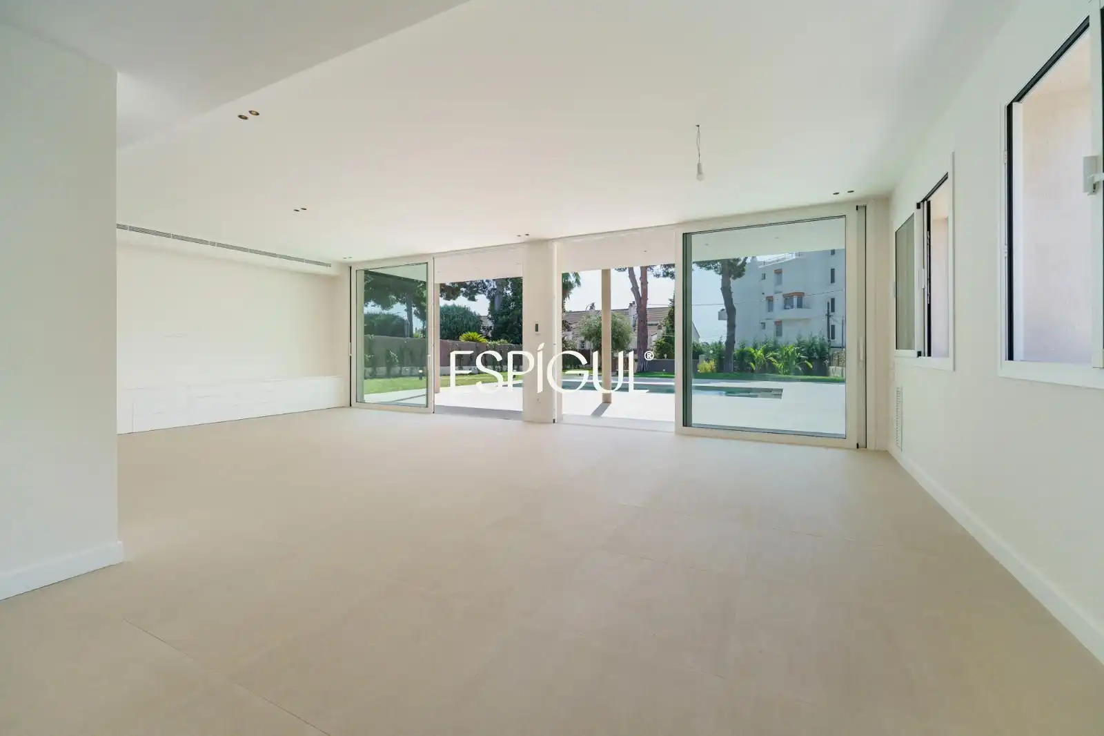 Sala d'estar de Casa o xalet de lloguer en Sant Andreu de Llavaneres amb Aire condicionat, Calefacció i Jardí privat