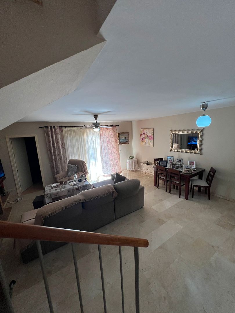 Sala d'estar de Casa adosada en venda en Vélez-Málaga