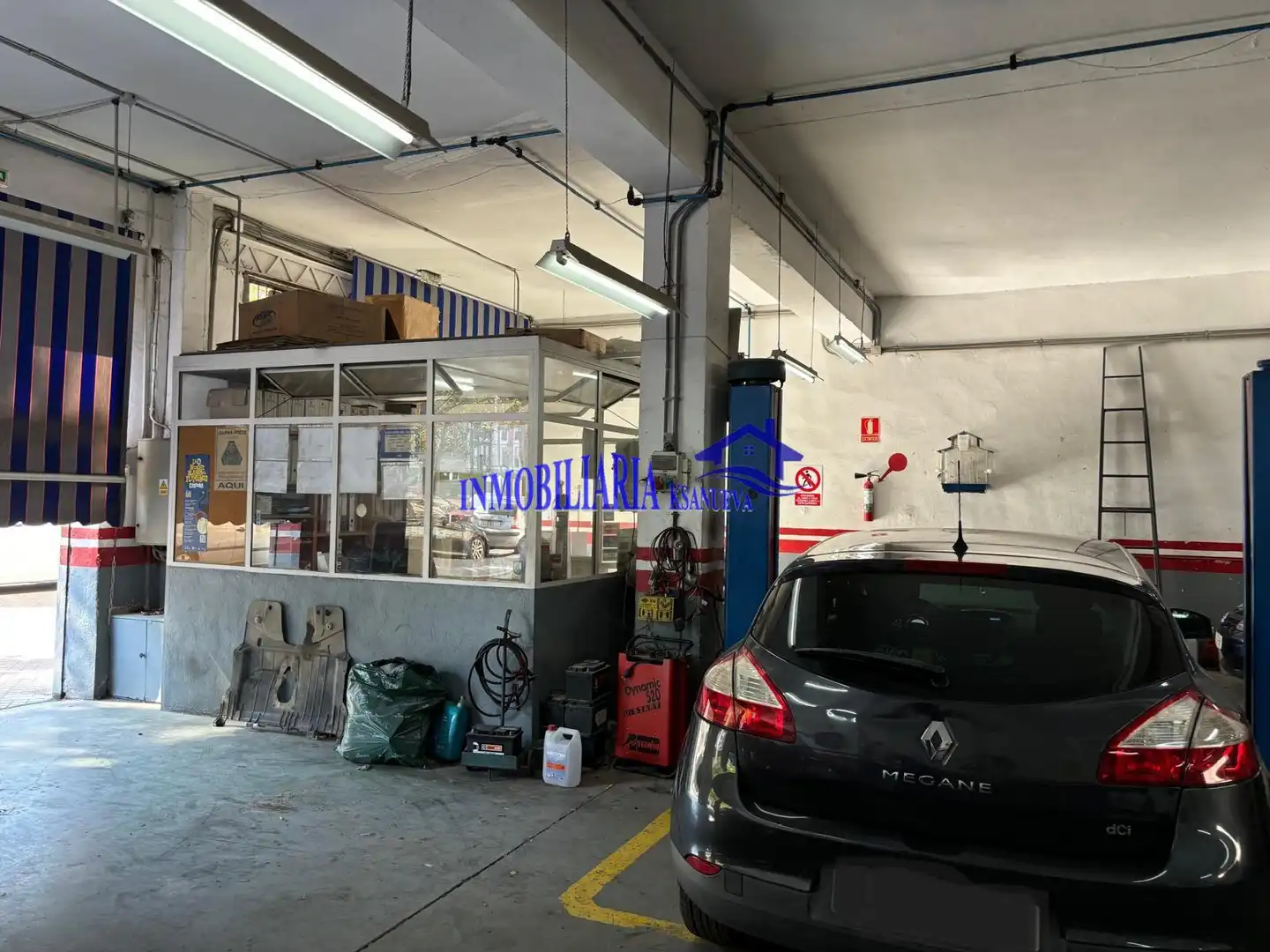 Local comercial en venda a Centro, imagen 2
