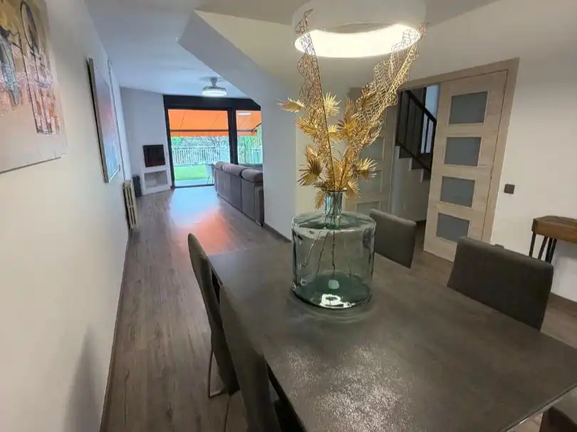 Maison mitoyenne avec piscine à vendre à Carrer Pla de Fogars 9, imagen 4