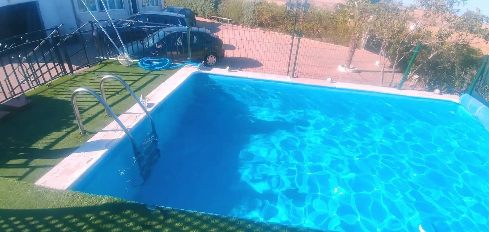 Schwimmbecken von Haus oder Chalet zum Verkauf in El Viso de San Juan mit Privatgarten und Schwimmbad