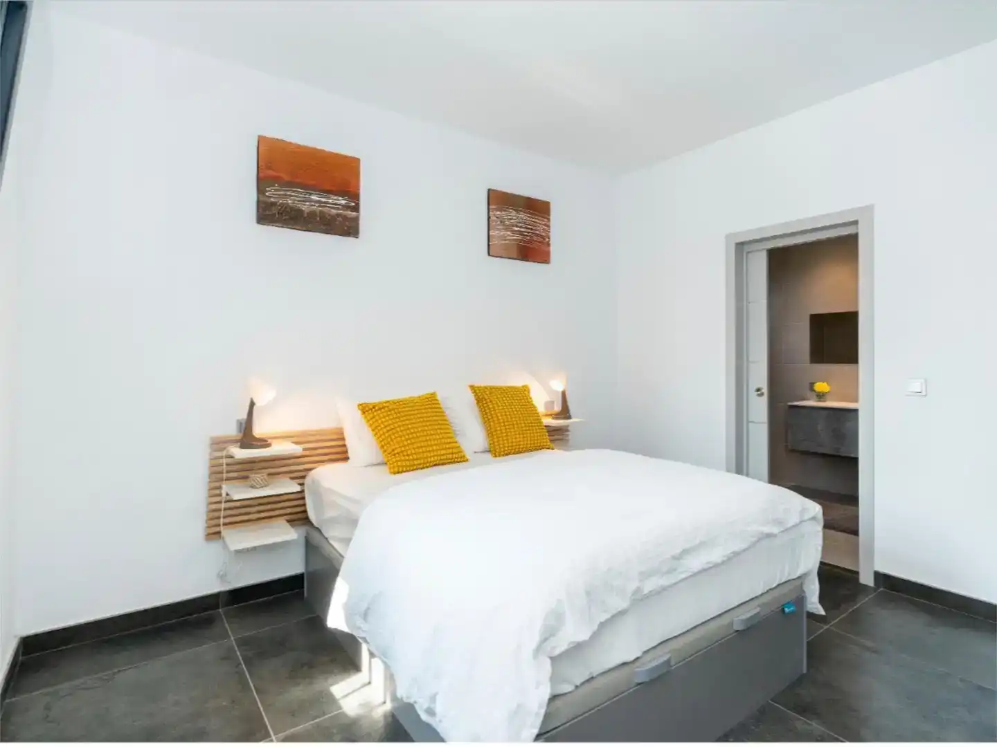 Bedroom of Flat for rent in Nueva Andalucía